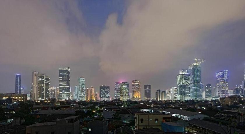 Hotel Daun Kuningan Jakarta